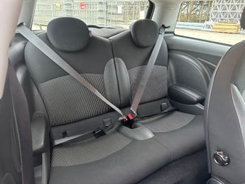 MINI Hatch 1.6 Cooper Steptronic Euro 4 3dr