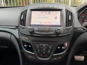 Vauxhall Insignia 2.8T V6 VXR SuperSport Sports Tourer Auto 4WD Euro 5 5dr