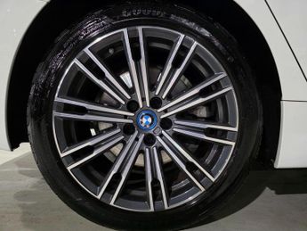 BMW 3 Series 2.0 330e 12kWh M Sport Auto Euro 6 (s/s) 4dr