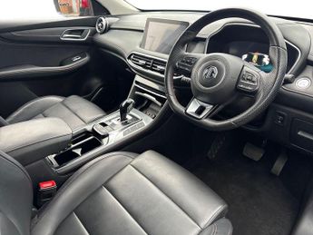 MG MG HS 1.5 T-GDI 16.6kWh SE Auto Euro 6 (s/s) 5dr