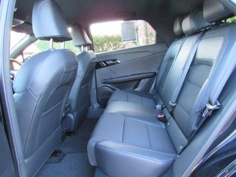 MG MG4 64kWh Trophy Long Range Auto 5dr