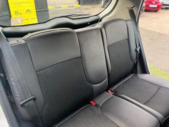 Kia Picanto 1.0 1 5dr