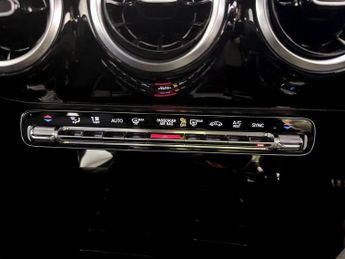 Mercedes-Benz A Class 1.3 A200 AMG Line 7G-DCT Euro 6 (s/s) 5dr