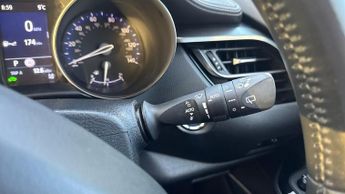 Toyota C-HR 1.8 VVT-h Design CVT Euro 6 (s/s) 5dr