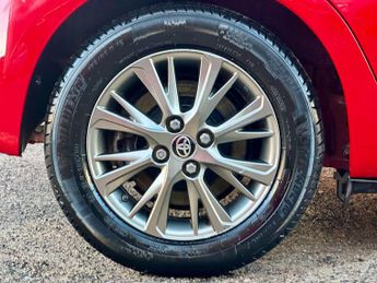 Toyota Yaris 1.5 VVT-h Icon E-CVT Euro 6 (s/s) 5dr