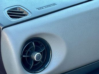 Toyota Yaris 1.5 VVT-h Icon E-CVT Euro 6 (s/s) 5dr