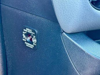 Toyota Yaris 1.5 VVT-h Icon E-CVT Euro 6 (s/s) 5dr