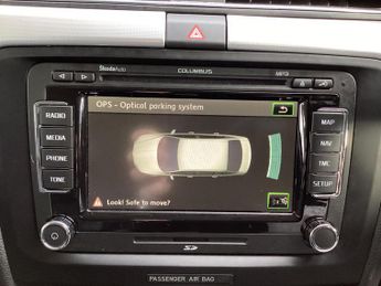 Skoda Superb 2.0 TDI Elegance DSG Euro 5 5dr