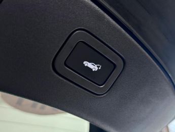 Jaguar F-Type 5.0 V8 R 75 Coupe 2dr Petrol Auto AWD Euro 6 (s/s) (575 ps)