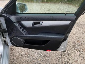 Mercedes-Benz C Class 2.1 C200 CDI BlueEfficiency Sport G-Tronic+ Euro 5 (s/s) 5dr