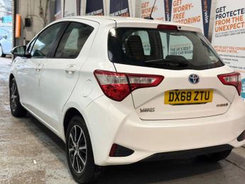 Toyota Yaris 1.5 VVT-h Icon Tech E-CVT Euro 6 (s/s) 5dr