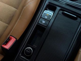 Volkswagen Golf 1.4 TSI BlueMotion Tech ACT GT Hatchback 5dr Petrol DSG Euro 6 (