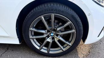 BMW 3 Series 2.0 318i Sport Auto Euro 6 (s/s) 4dr