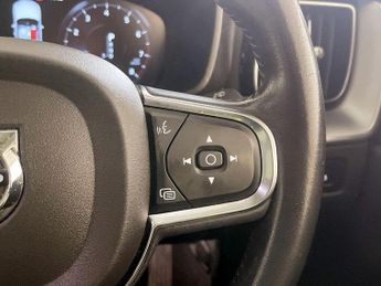 Volvo XC60 2.0 T4 Edition Auto Euro 6 (s/s) 5dr