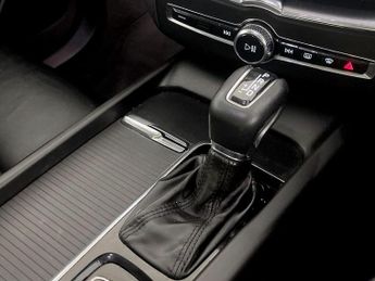 Volvo XC60 2.0 T4 Edition Auto Euro 6 (s/s) 5dr