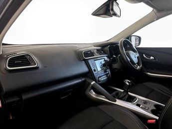 Renault Kadjar 1.6 dCi Signature Nav Euro 6 (s/s) 5dr