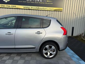 Peugeot 3008 1.6 VTi Envy Euro 5 5dr