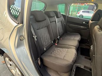 Peugeot 3008 1.6 VTi Envy Euro 5 5dr