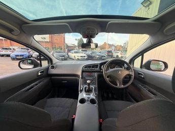 Peugeot 3008 1.6 VTi Envy Euro 5 5dr