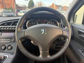 Peugeot 3008 1.6 VTi Envy Euro 5 5dr