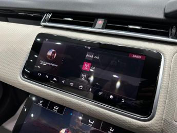 Land Rover Range Rover Velar 2.0 D240 R-Dynamic SE Auto 4WD Euro 6 (s/s) 5dr