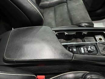 Volvo XC90 2.0 D5 PowerPulse R-Design Auto 4WD Euro 6 (s/s) 5dr