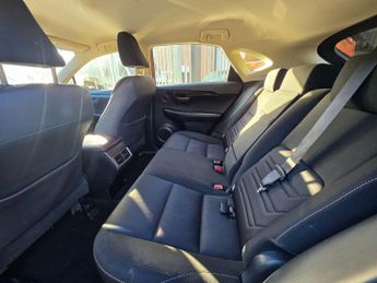 Lexus NX 2.5 300h SE E-CVT 4WD Euro 6 (s/s) 5dr