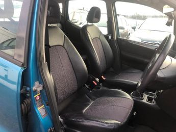 Mercedes-Benz A Class 1.6 A160 Avantgarde Autumn Edition Auto Clutch 5dr