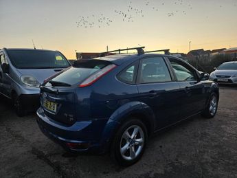 Ford Focus 1.8 Zetec 5dr