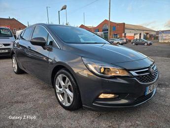 Vauxhall Astra 1.4i Turbo SRi Nav Auto Euro 6 (s/s) 5dr