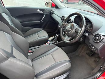 Audi A1 1.4 TFSI Sport S Tronic Euro 5 (s/s) 3dr