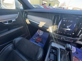 Volvo S90 2.0 D4 R-Design Auto Euro 6 (s/s) 4dr