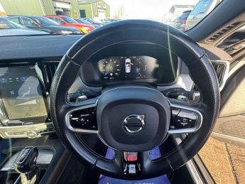 Volvo S90 2.0 D4 R-Design Auto Euro 6 (s/s) 4dr