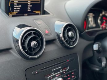 Audi A1 1.4 TFSI S line Sportback S Tronic Euro 5 (s/s) 5dr