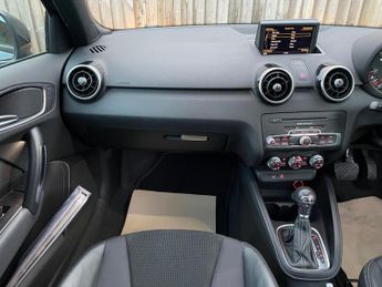 Audi A1 1.4 TFSI S line Sportback S Tronic Euro 5 (s/s) 5dr