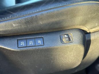 Vauxhall Vivaro Life Electric 50kWh Elite Auto LWB 5dr (8 Seat, 7.4kW Charger)