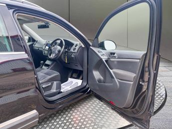 Volkswagen Tiguan 1.4 TSI BlueMotion Tech Moda DSG 2WD Euro 5 (s/s) 5dr