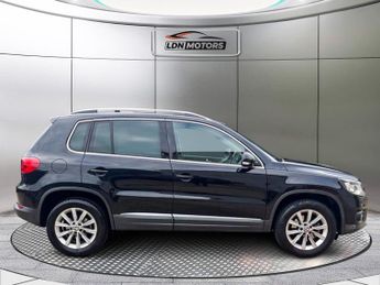 Volkswagen Tiguan 1.4 TSI BlueMotion Tech Moda DSG 2WD Euro 5 (s/s) 5dr
