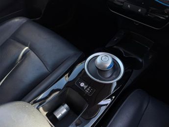 Nissan Leaf 30kWh Tekna Hatchback 5dr Electric Auto (109 bhp)