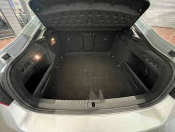 Skoda Superb 2.0 TDI SE DSG Auto 6Spd Euro 6 (s/s) 5dr