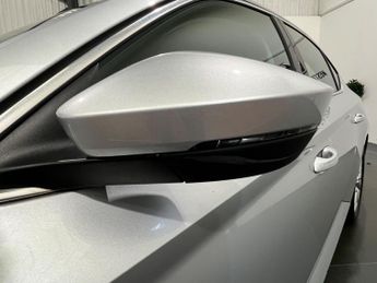 Skoda Superb 2.0 TDI SE DSG Auto 6Spd Euro 6 (s/s) 5dr