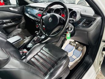 Alfa Romeo Giulietta 2.0 JTDM-2 Sportiva TCT Euro 5 (s/s) 5dr