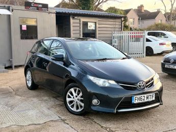Toyota Auris 1.6 V-Matic Icon Hatchback 5dr Petrol Multidrive S Euro 5 (132 p