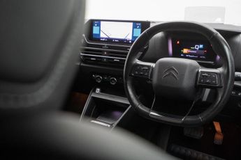 Citroen e-C4 50kWh Shine Plus Auto 5dr (7.4kW Charger)