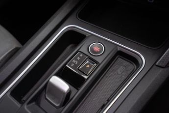 SEAT Leon 1.0 eTSI MHEV SE DSG Euro 6 (s/s) 5dr