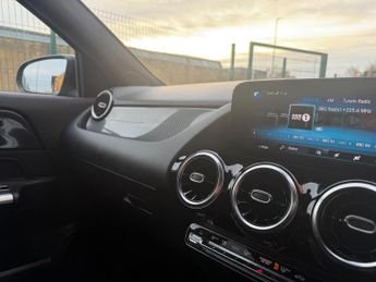 Mercedes-Benz GLA 1.3 GLA200 AMG Line (Executive) 7G-DCT Euro 6 (s/s) 5dr