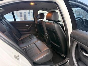 BMW 3 Series 2.0 320d SE Business Edition Steptronic Euro 5 4dr