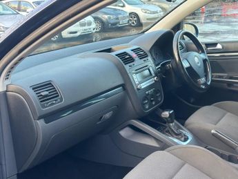 Volkswagen Golf 2.0 TDI DPF GT Sport Hatchback 5dr Diesel DSG (169 g/km, 168 bhp