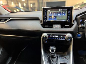 Toyota RAV4 2.5 VVT-h Design CVT Euro 6 (s/s) 5dr