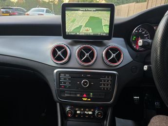 Mercedes-Benz GLA 2.1 GLA200d AMG Line 7G-DCT Euro 6 (s/s) 5dr